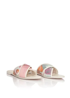 Lori Slippers-Zuli<Andrea Iyamah New